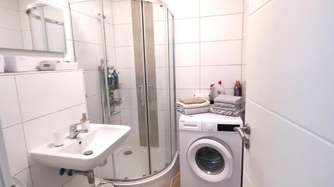 Апартаменти 3-Zimmer, Bis 6 Personen Mit Parkplatz Мюльгайм-ан-дер-Рур Екстер'єр фото